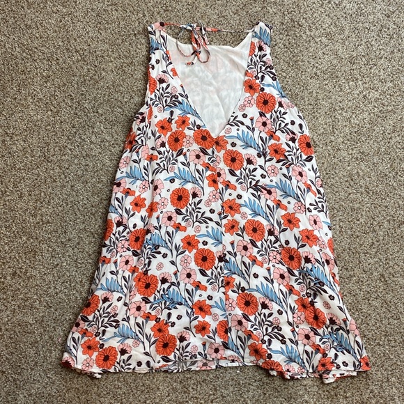Lulu’s Floral Sleeveless Shift Dress Size Medium - Picture 2 of 7